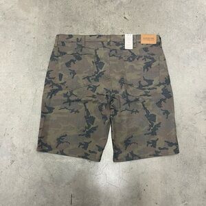 New with tags Baggy Levi‎ camo Shorts